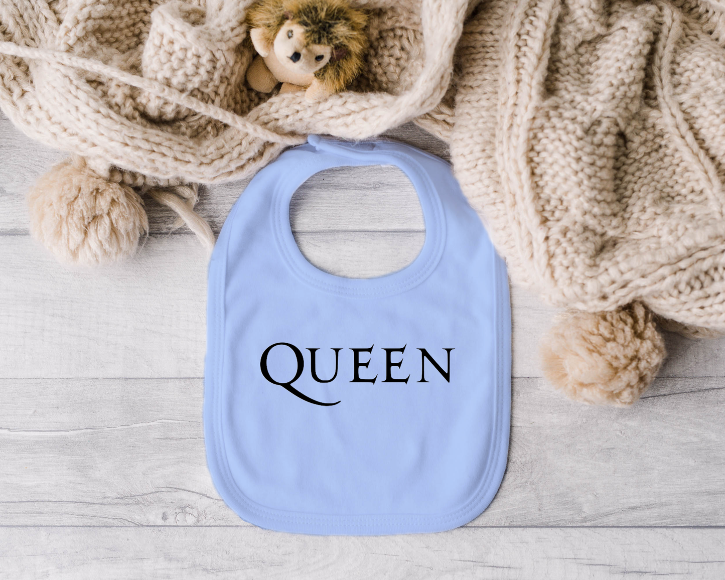 Queen Bib