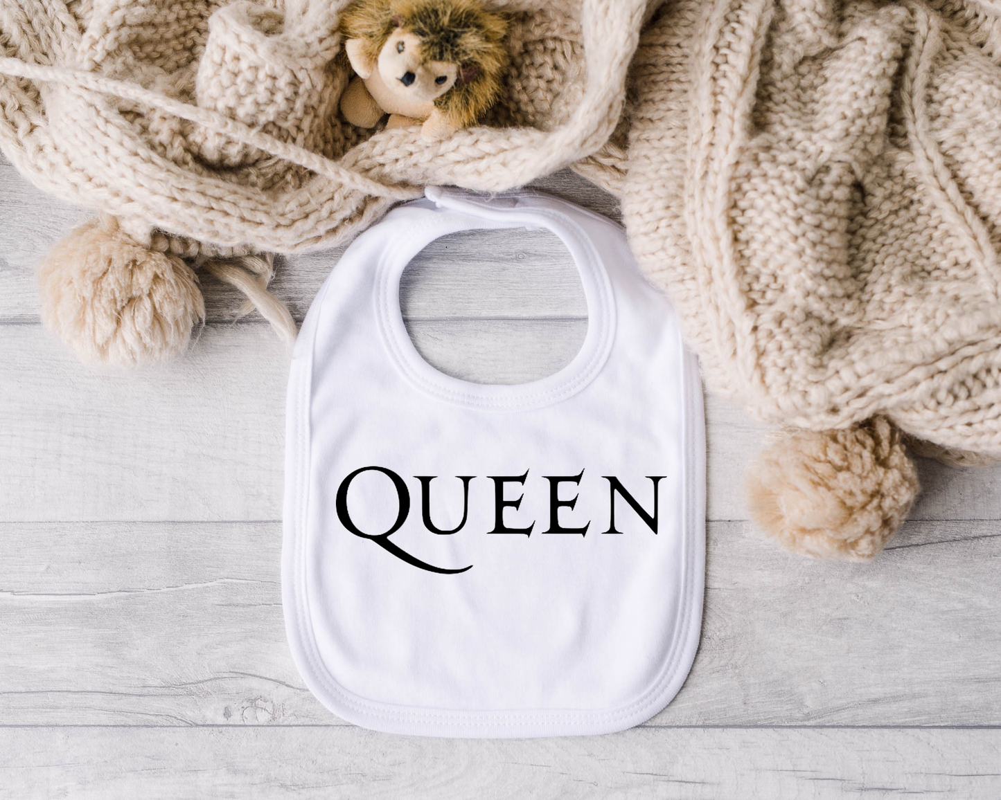 Queen Bib